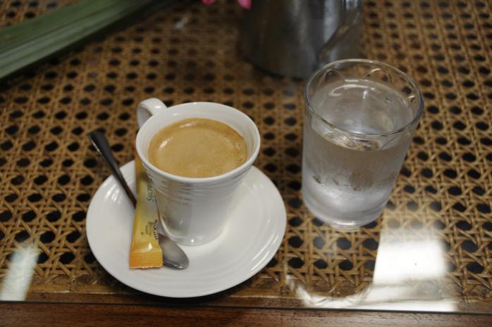 Dégustez un café au Bar